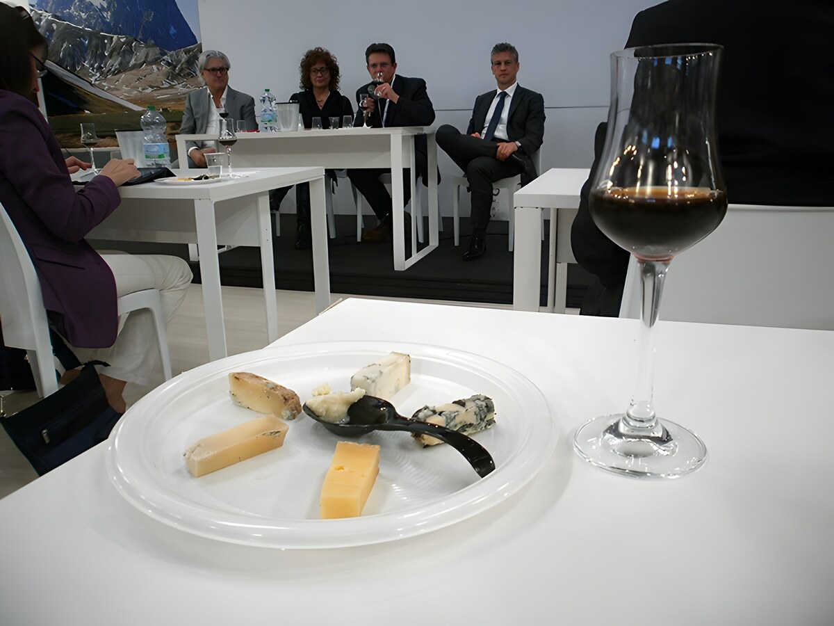 Vino cotto Livia, tradizione abruzzese Marramiero